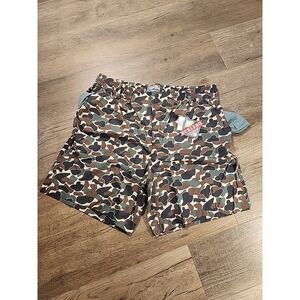 Burlebo Shorts Mens XXL Green Duck Camo Everyday 7" Performance Golf Travel